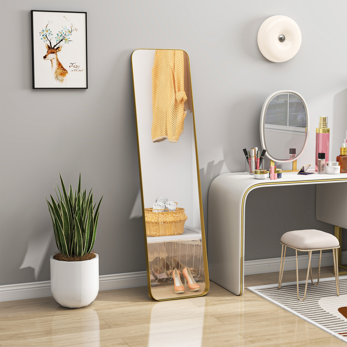 Stylish Full Length Gold-Tone Mirror - 40x160 cm, Elegant & Safe!