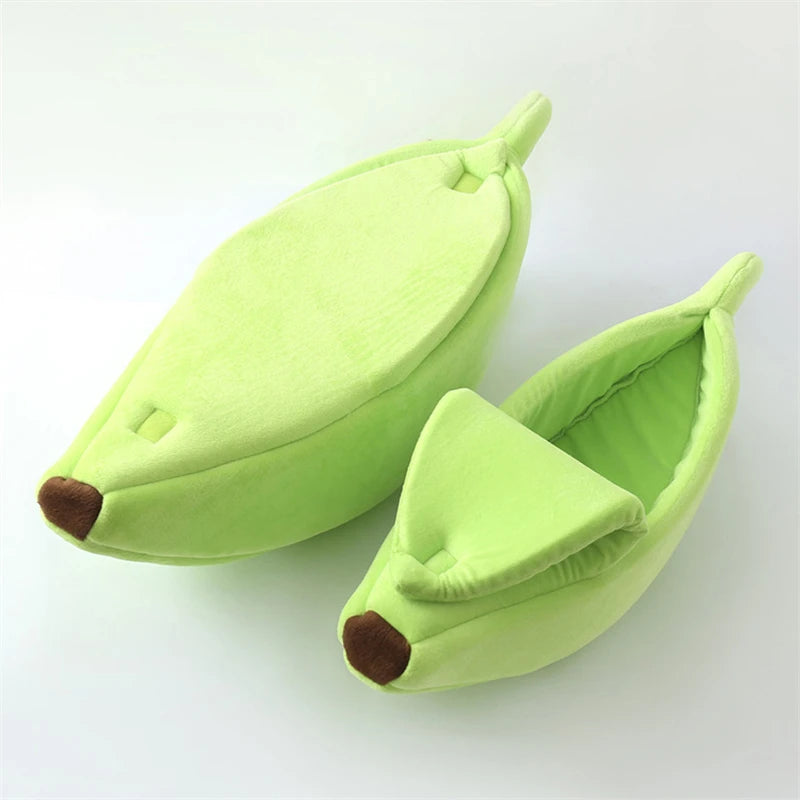 Cozy Banana Cat Bed House - Durable and Portable Pet Basket for Cats and Small Dogs, Multicolor