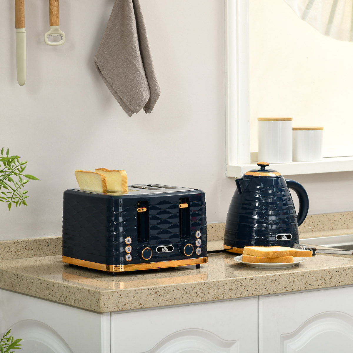 Chic Kettle & Toaster Set: 1.7L Rapid Boil & 4-Slice Marvel in Blue