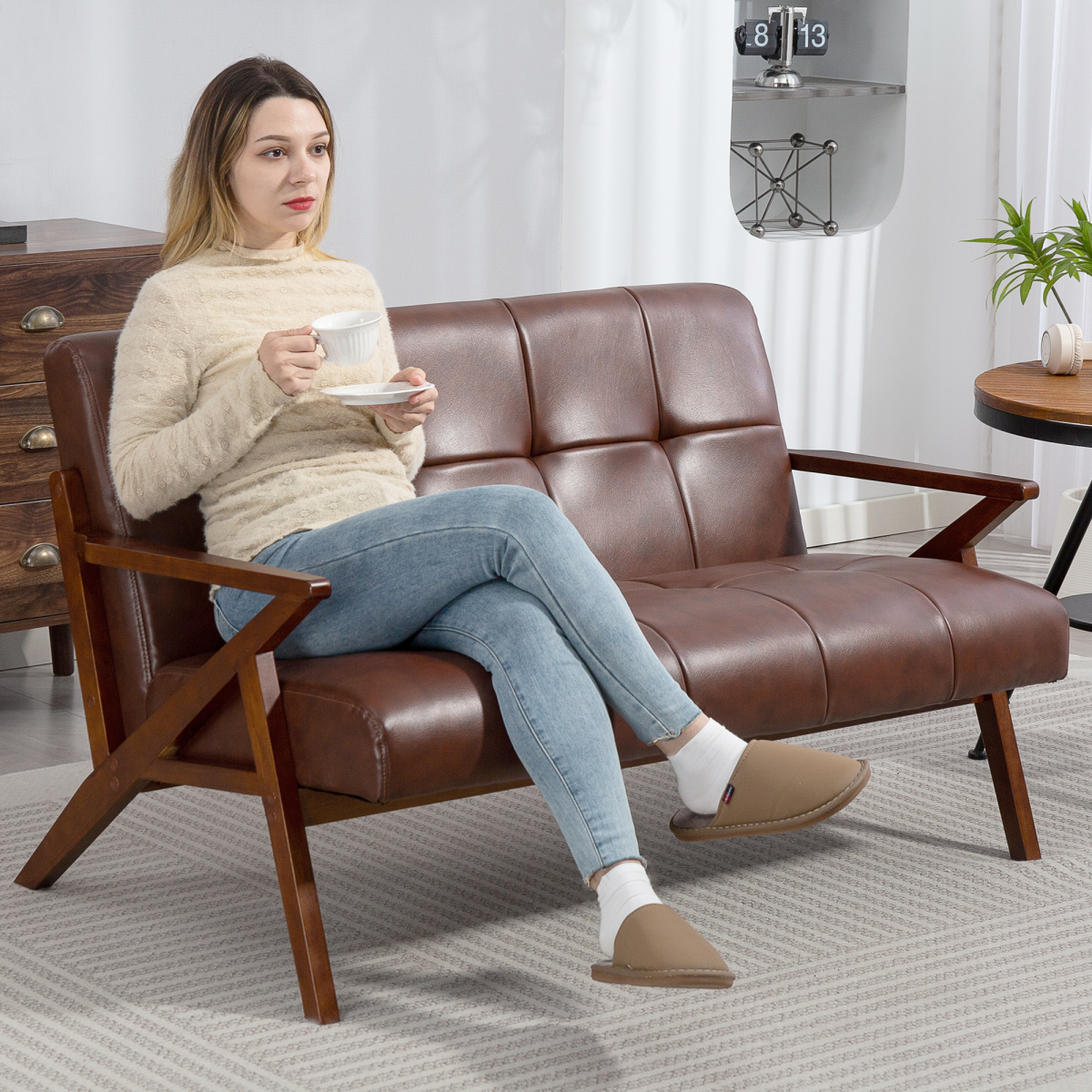 Stylish Compact Vintage 2-Seater Sofa - Resistant Upholstery