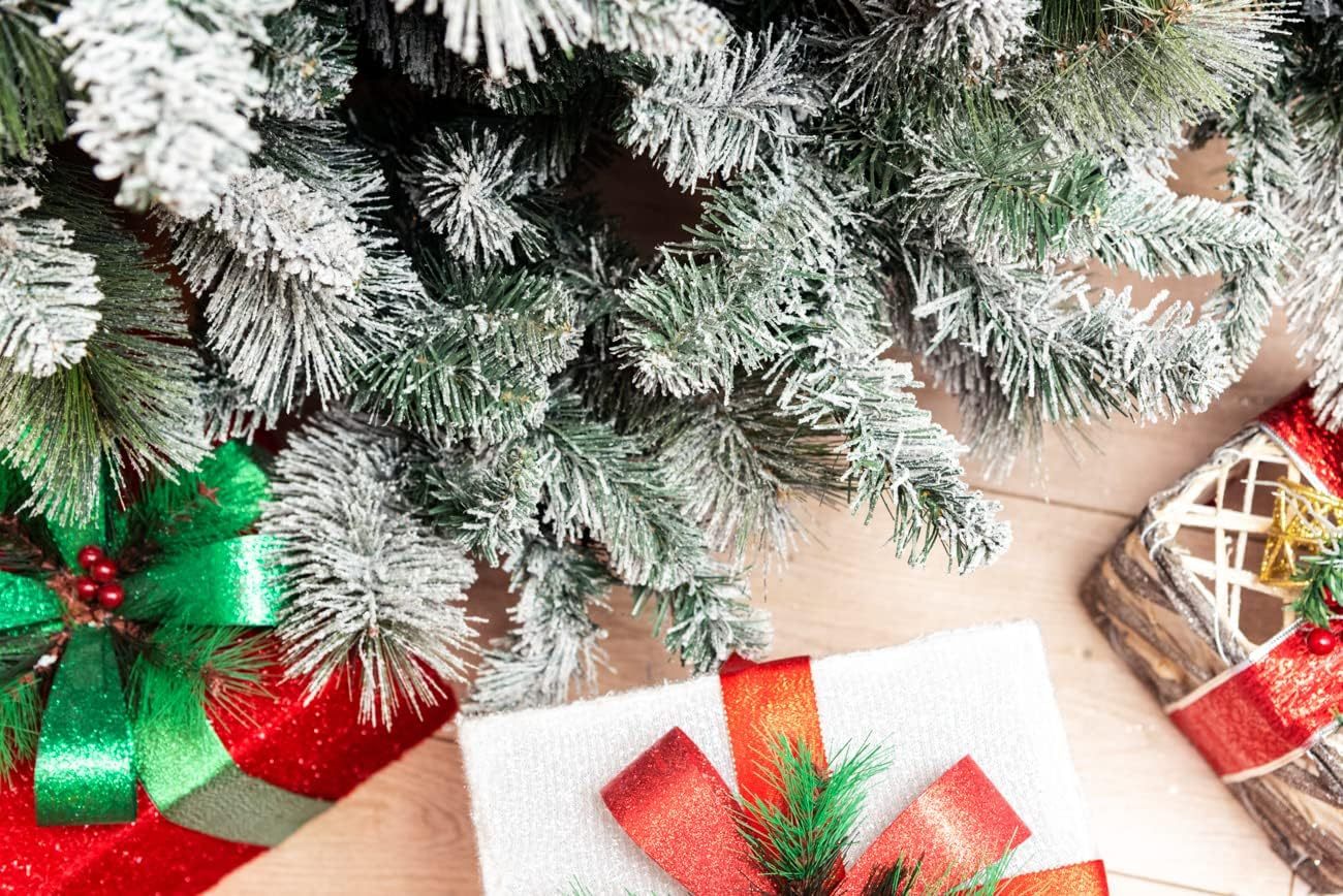 4FT-8FT Christmas Tree Green Artificial Plain Frosted Snowy Boulder Pine Helsinki Fir Tips Bushy Holiday Elegant Home Xmas Festive Decorations