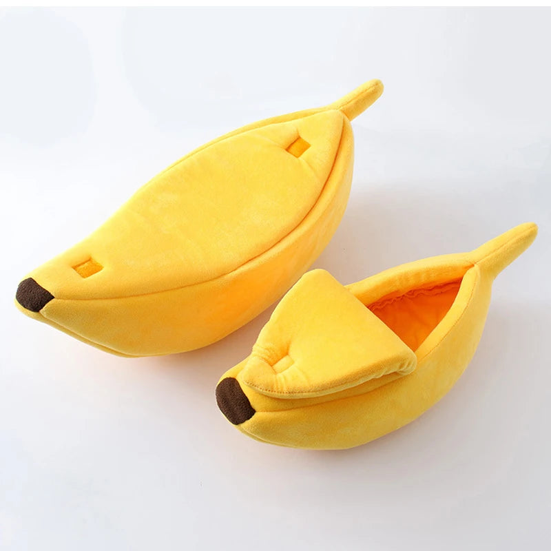 Cozy Banana Cat Bed House - Durable and Portable Pet Basket for Cats and Small Dogs, Multicolor