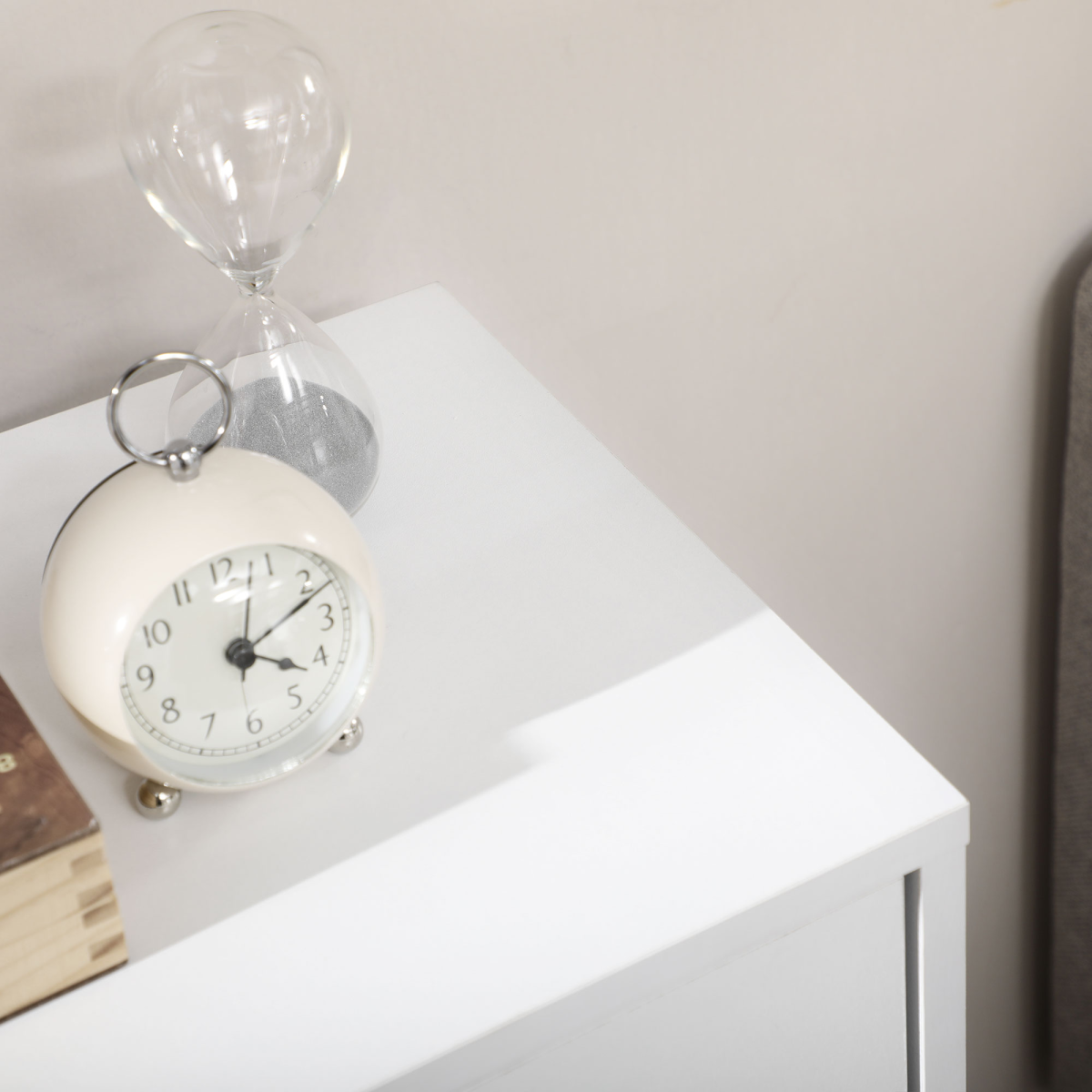 Ultimate Modern White Storage Cabinet: 4 Drawers & 1 Shelf for Clutter-Free Living