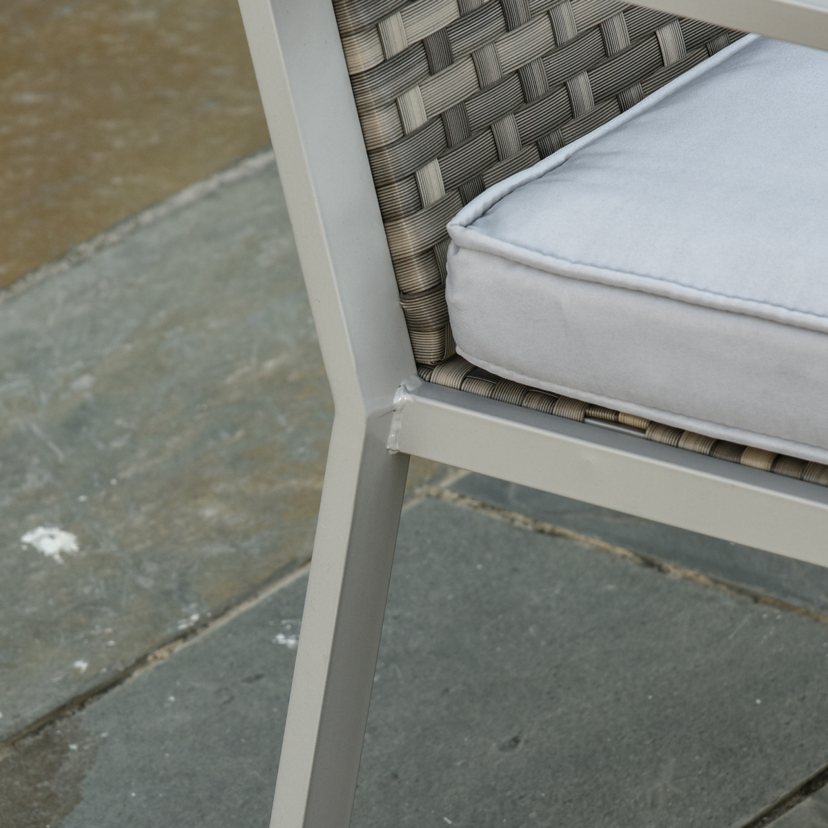 4-Piece Grey Rattan Outdoor Garden Furniture Set - Patio Seating