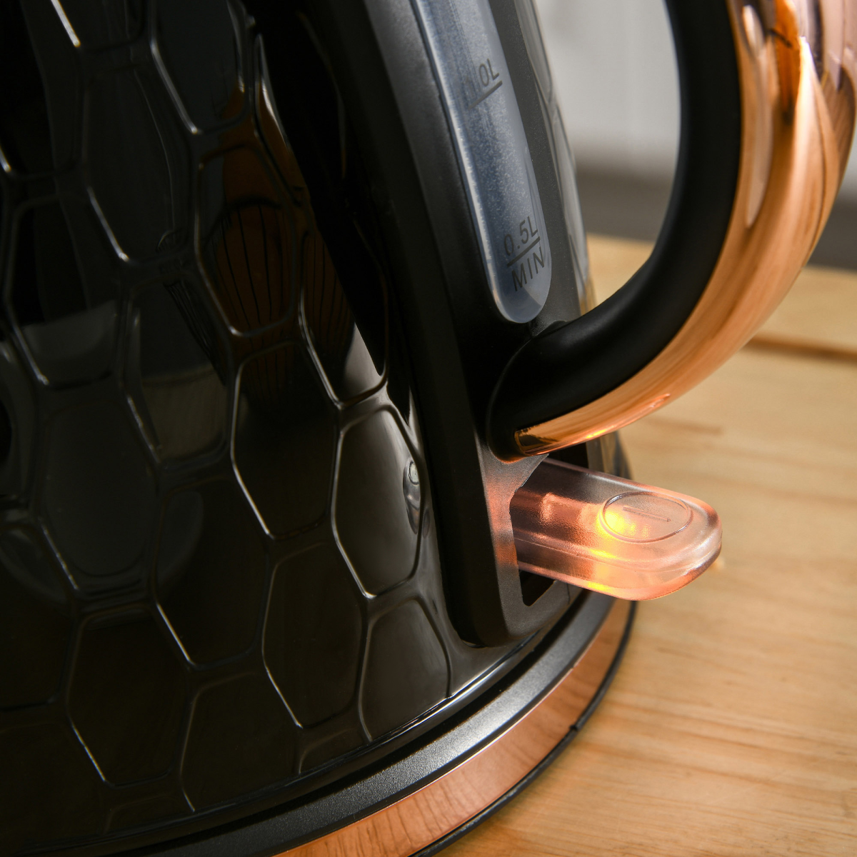Stylish Black Kettle & Toaster Set - Rapid Boil & Perfectly Toasted!