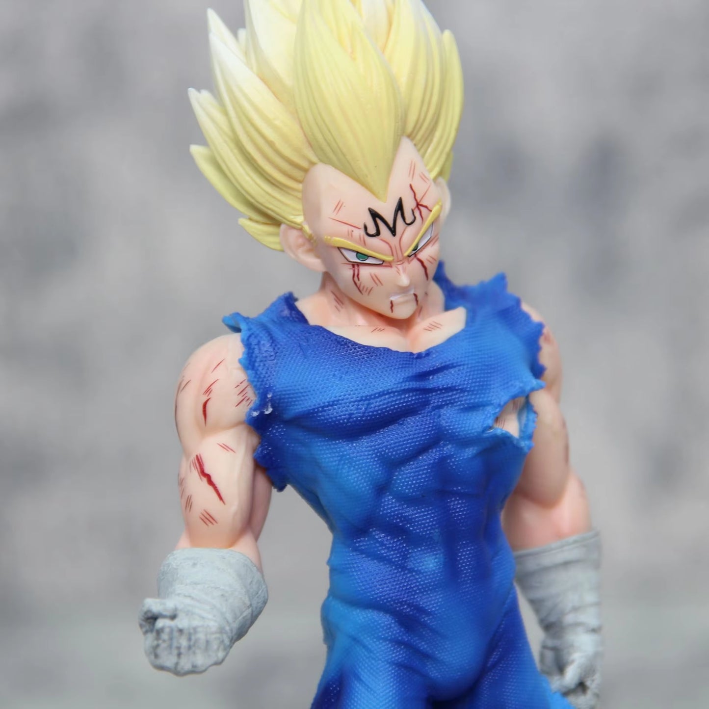 20cm Battle-Damaged Vegeta Action Figure - Perfect PVC Collectible for Dragon Ball Z Fans and Gifts