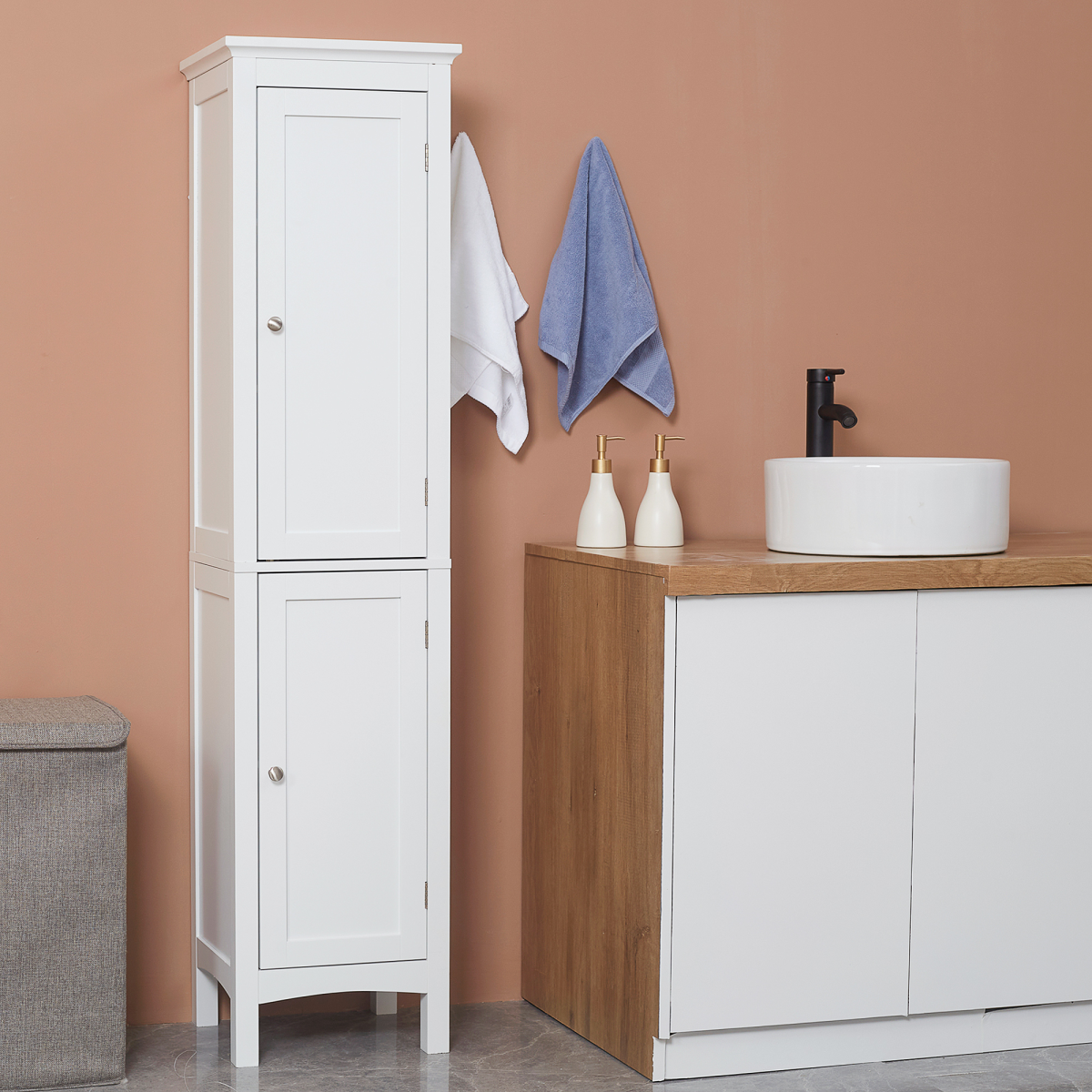 Kleankin Tall Bathroom Cabinet - Double Door Storage with Adjustable Shelves