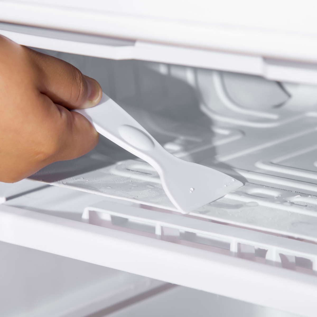 Compact 91L Freestanding Under Counter Fridge with Chiller Box - White
