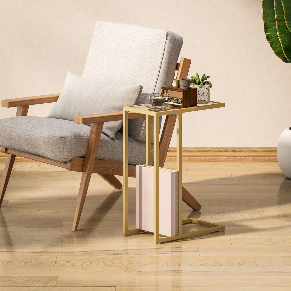 Elegant C-Shaped Glass Side Table - Stylish Gold Steel Frame