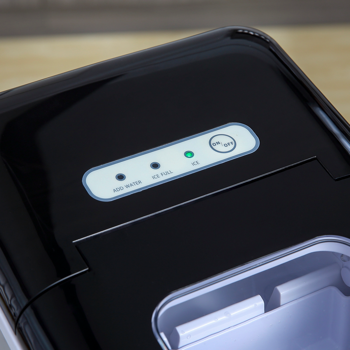 Instant Chill: Portable Countertop Ice Maker - Fresh Ice Anytime!