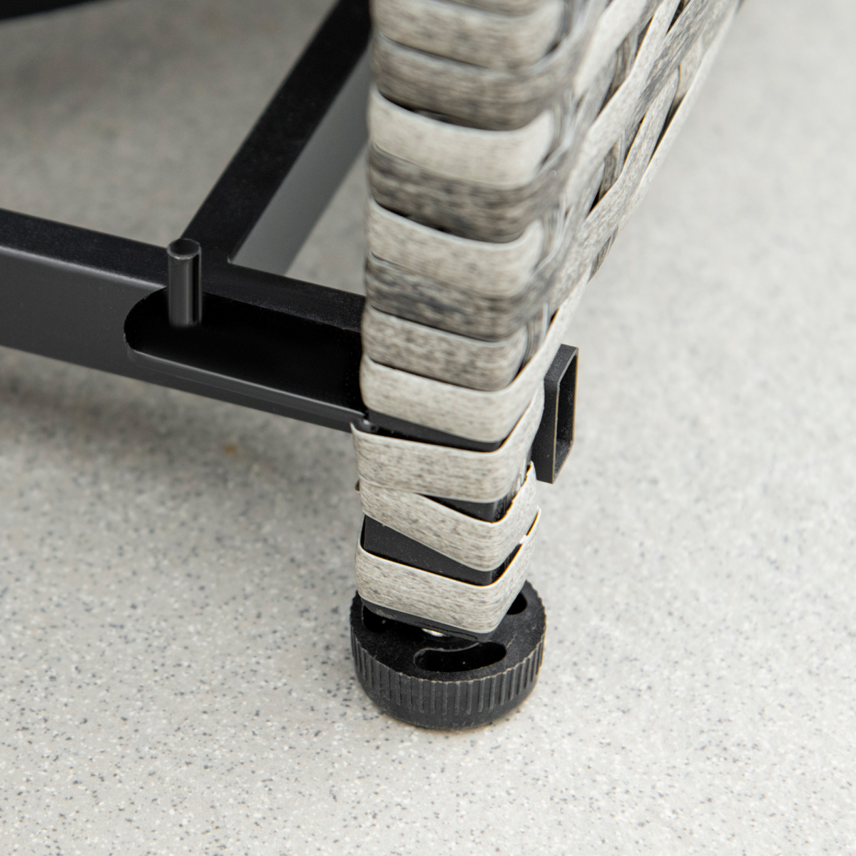 40,000 BTU Gas Fire Pit Table with Rain Cover, Lid & Smokeless Burner