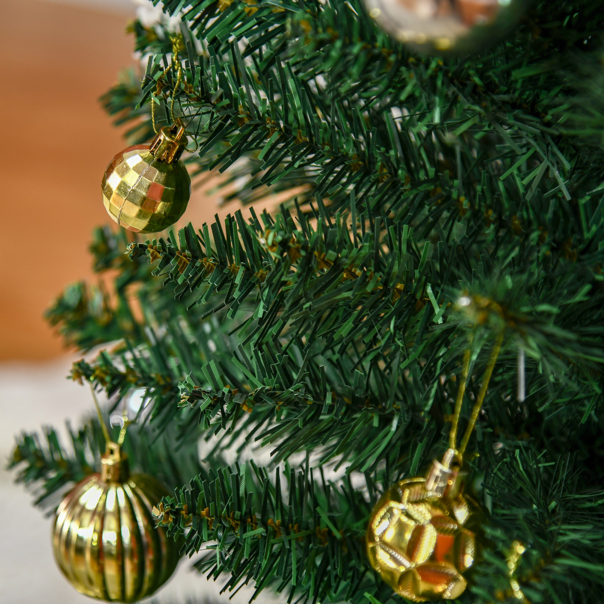 1.8m / 6ft Slim Pencil Christmas Tree, 390 Branch Tips, Flame-Retardant PVC