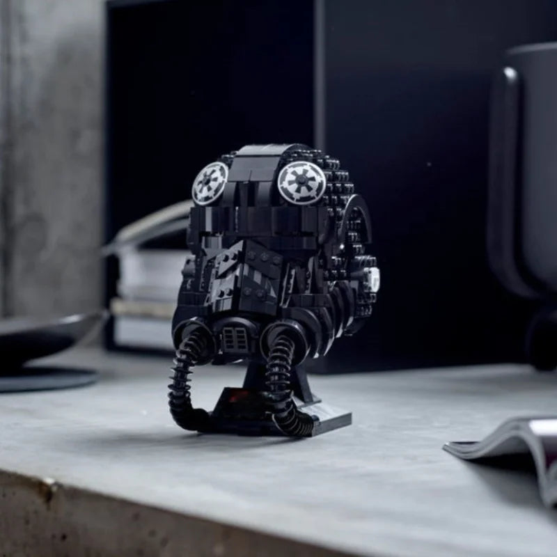 2025 Space War The Mandalorian Helmet Scout Dark Trooper Darth Vader 75429 Building Blocks Desk Decoration