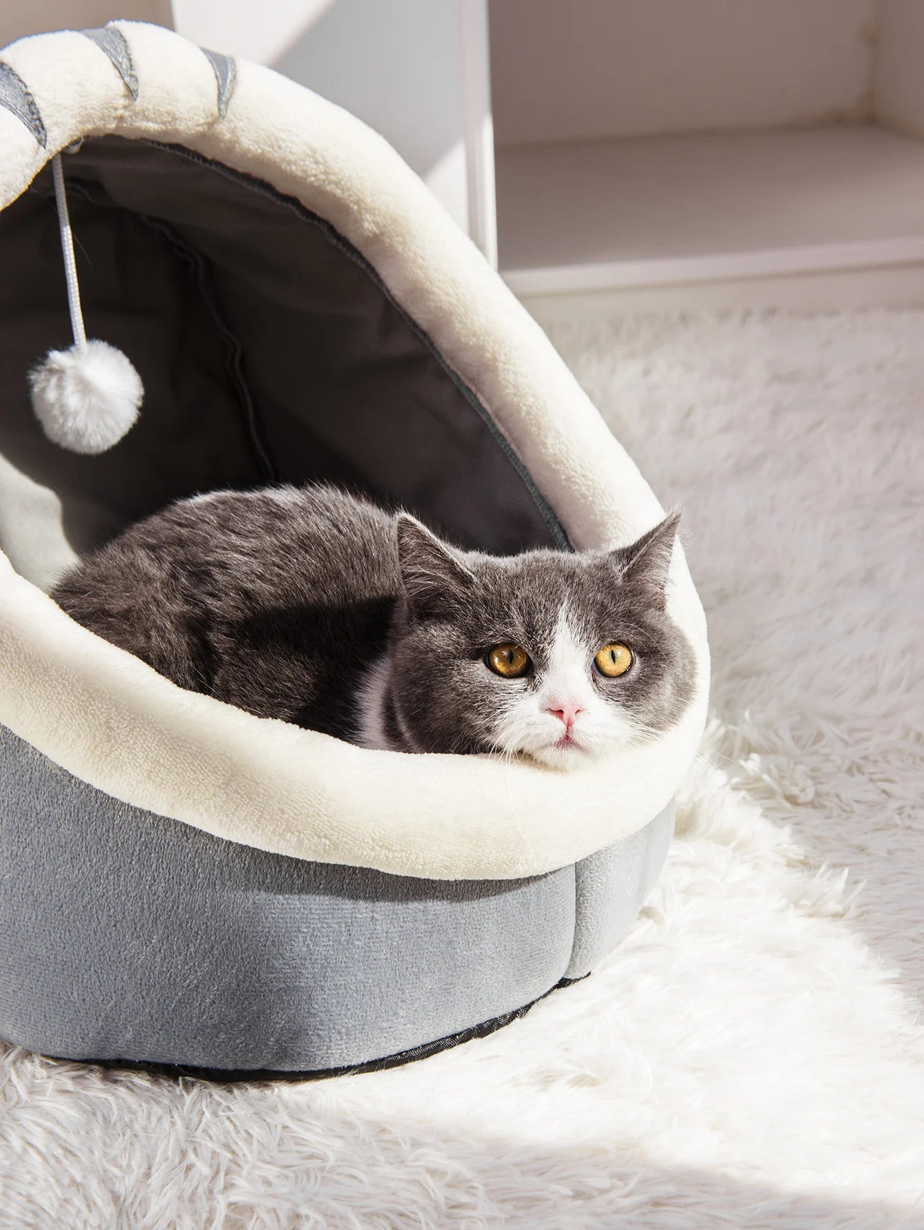 1PC Warm Winter Four Seasons Universal Semi-Closed Cute Comfortable Cat Nest Bed