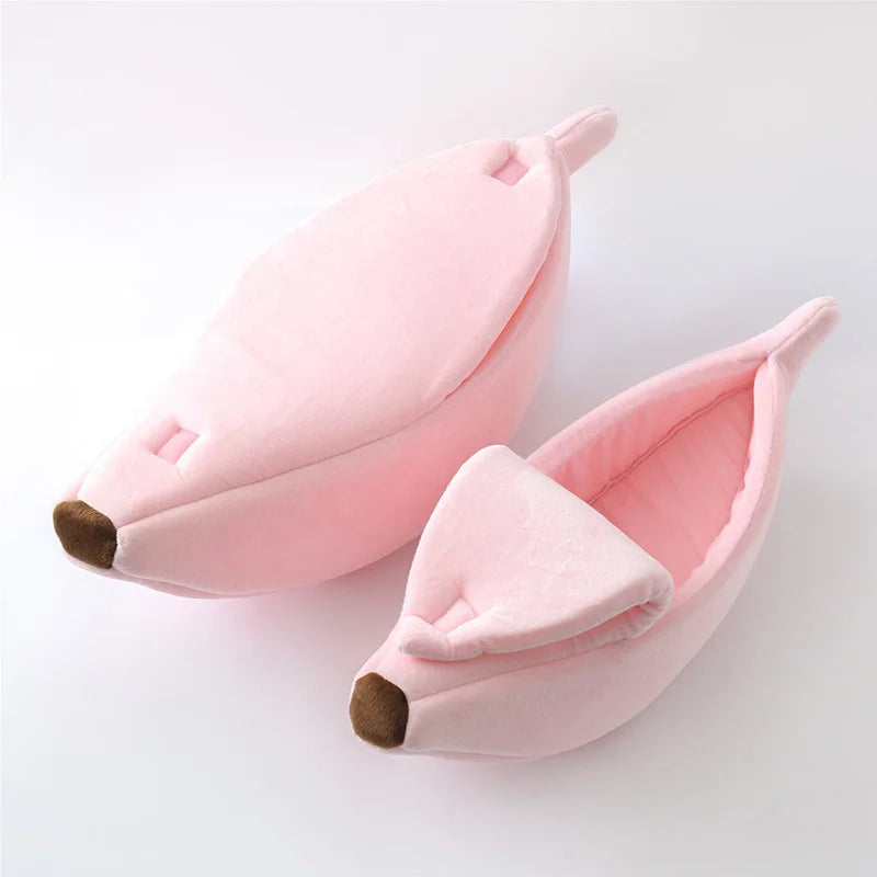 Cozy Banana Cat Bed House - Durable and Portable Pet Basket for Cats and Small Dogs, Multicolor