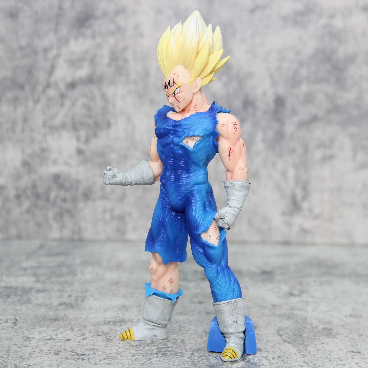 20cm Battle-Damaged Vegeta Action Figure - Perfect PVC Collectible for Dragon Ball Z Fans and Gifts
