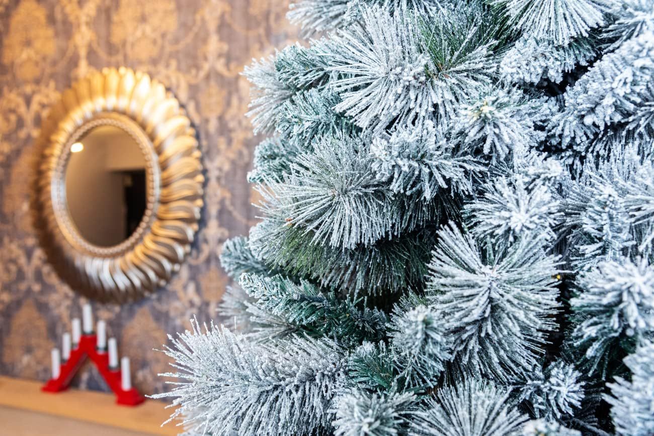 4FT-8FT Christmas Tree Green Artificial Plain Frosted Snowy Boulder Pine Helsinki Fir Tips Bushy Holiday Elegant Home Xmas Festive Decorations