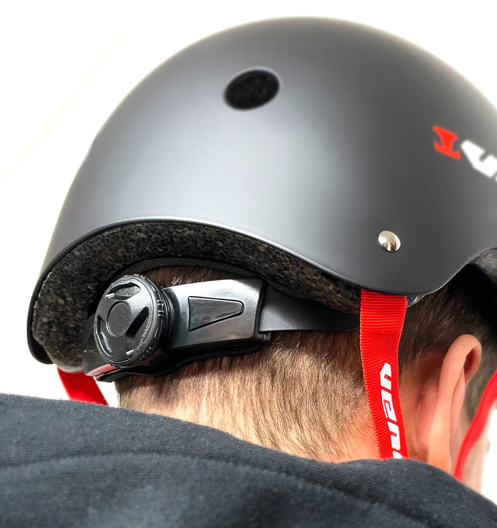 Venom Pro Skate Helmet - Black